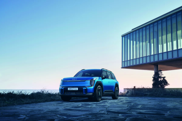 Kia EV9: Nov&yacute; &scaron;tandard medzi elektrick&yacute;mi SUV