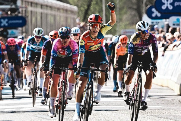 Elisa Balsamo vyhrala šprintérku klasiku Scheldeprijs, Nora Jenčušová finišovala v hlavnej skupine