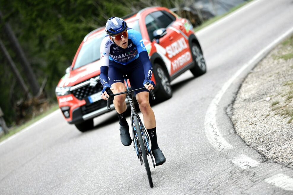 Marco Frigo prekvapil neuveriteľným 78-kilometrovým sólom a vyhral tretiu etapu Okolo Álp