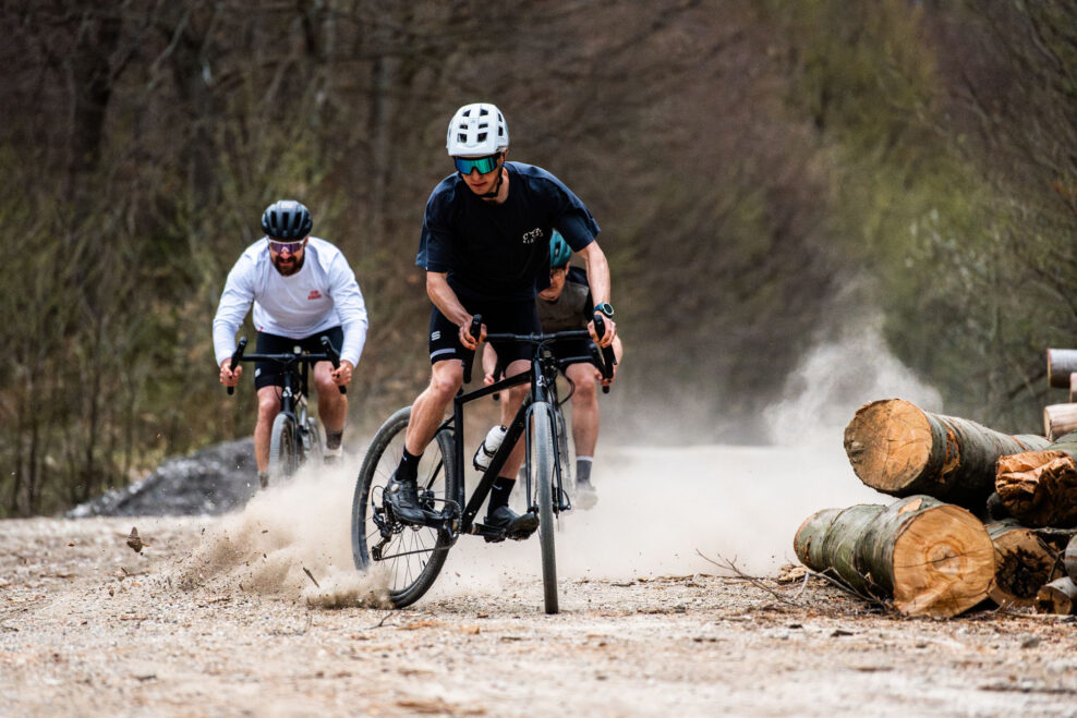 Pr&iacute;behy ľud&iacute;, ktor&iacute; stoja za podujat&iacute;m Zv&aacute;žnica Gravel Ride & Race