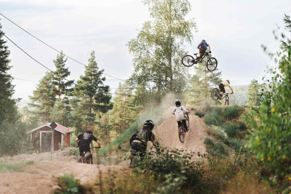 Video: Roadtrip s partiou Shovel and Shred pod vedením Nica Vinka