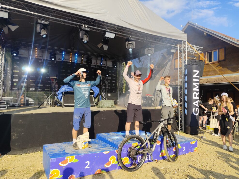 Birell Bikefest 2025: Ľuboš Staňo a Valentína Grendová vyhrali Scott enduro race