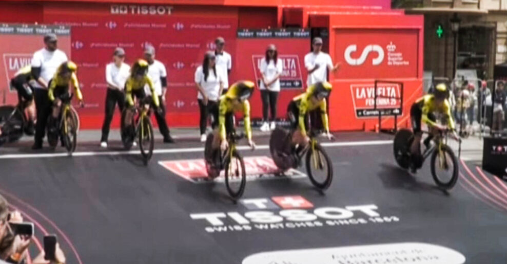  Video: Dve pretek&aacute;rky t&iacute;mu Visma zme&scaron;kali &scaron;tart na &uacute;vodnej časovke na Vuelta Espa&ntilde;a Femenina