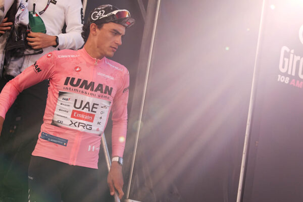 Priebežné výsledky Giro d’Italia 2025: Lídrami sú Isaac del Toro, Mads Pedersen a Lorenzo Fortunato