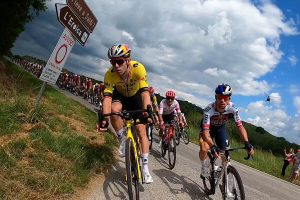  VIDEO ‎| Úžasné autentické zábery z pelotónu a zákulisia deviatej etapy Giro d’Italia