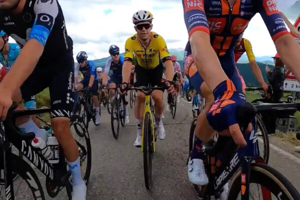 VIDEO ‎| Šialená rýchlosť aj úžasná atmosféra v stúpaní San Pellegrino na Giro d’Italia