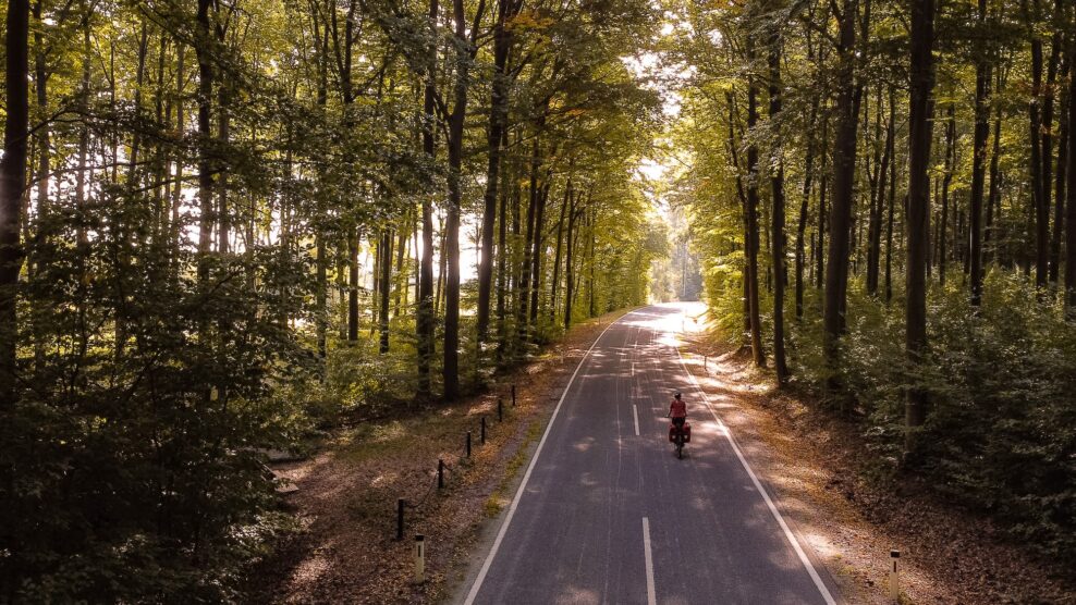 Prich&aacute;dza obdobie dovoleniek! Vyrazte na bicykli na dovolenku, na bicykli, za v&iacute;nom..