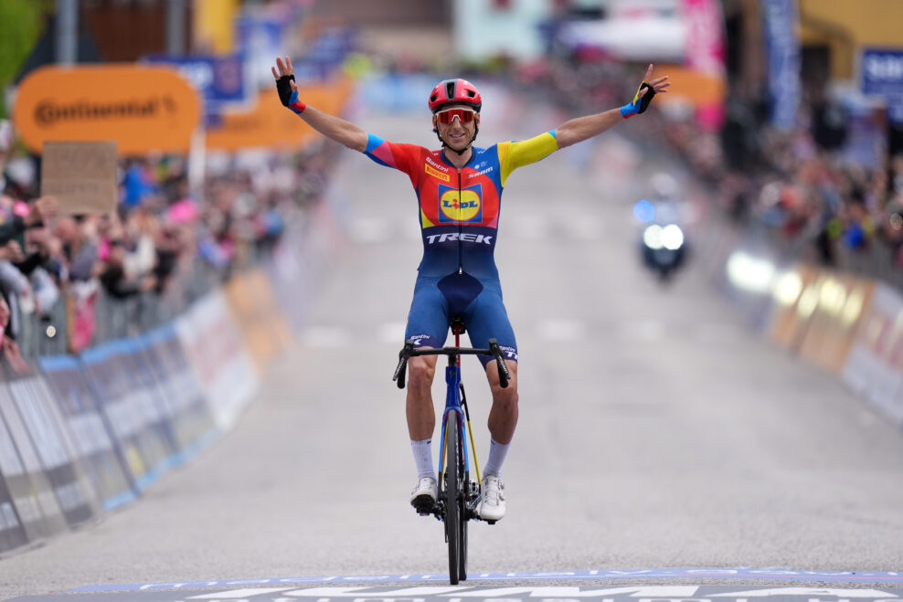 Carlos Verona prekvapil 44-kilometrovým víťazným sólom v 15. etape Giro d’Italia