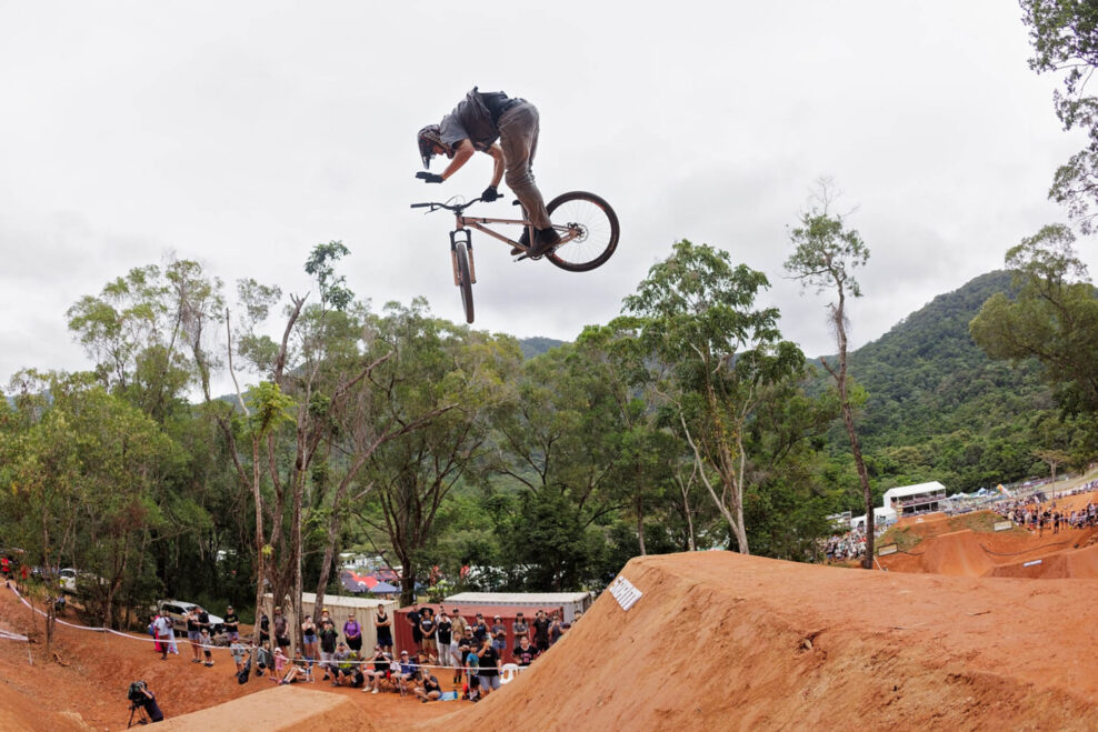 VIDEO ‎| Víťazne jazdy zo slopstyle na Crankworx Cairns 2025
