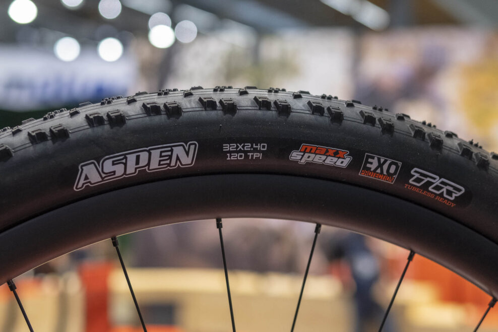 Maxxis na Eurobiku uk&aacute;zal pl&aacute;&scaron;te Aspen v rozmere 32 palcov