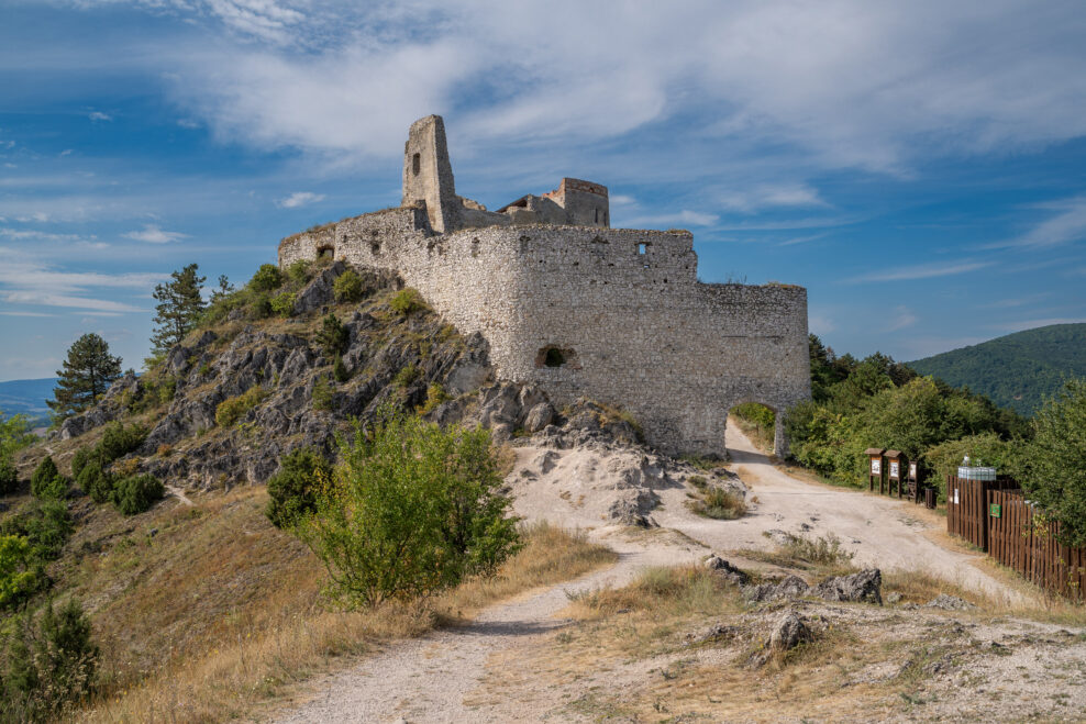 Tip na v&yacute;let &ndash; Cyklotrasa na legendami opraden&eacute; miesta