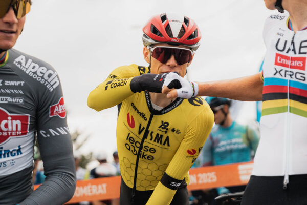 &bdquo;Jonas vyhr&aacute; Tour de France,&ldquo; hovor&iacute; Mads Pedersen, ktor&yacute; obdivuje v&yacute;konnosť Vingegaarda na Crit&eacute;rium du Dauphin&eacute;