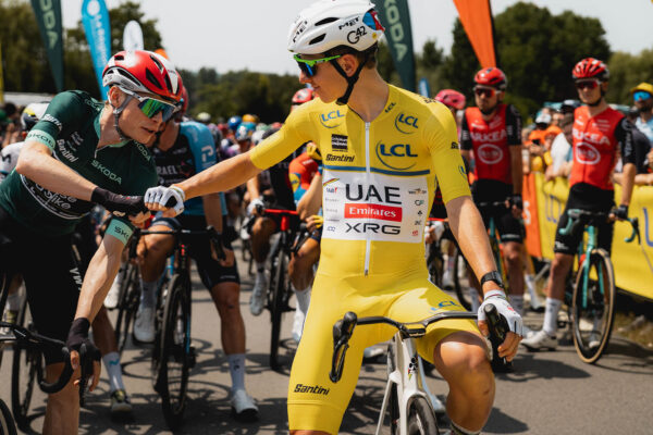 Tadej Pogačar kritizuje nedostatok spolupráce od Visma-Lease a Bike: Ostatní súperi ich veľmi netrápia