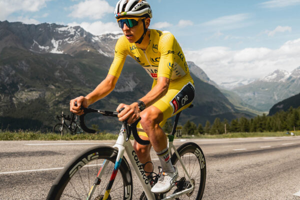 Kto bude pomáhať Tadejovi Pogačarovi v boji o štvrtý žltý dres? Tím UAE Emirates-XRG predstavil zostavu pre Tour de France