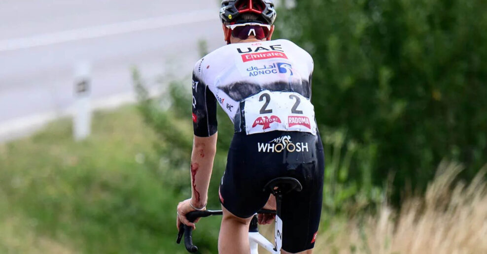Matthias Schwarzbacher po nepr&iacute;jemnom p&aacute;de odst&uacute;pil z cestn&yacute;ch Majstrovstiev Slovenska U23