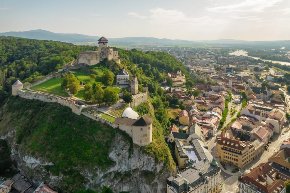 Objavte čaro Trenčianskeho hradu a okolia