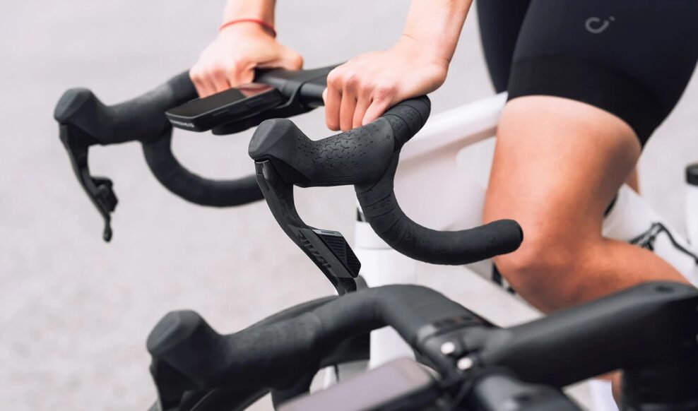 Nov&eacute; sady SRAM Force a Rival AXS por&aacute;žaj&uacute; Shimano Ultegra a 105 cenou aj hmotnosťou