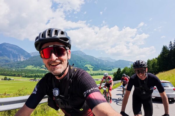  VIDEO ‎| Stano z Cykloshopu a Prepnutý Biker na štarte Alpentour Trophy