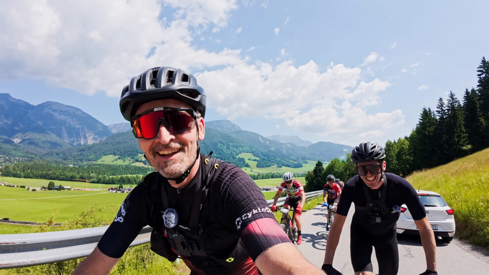  VIDEO ‎| Stano z Cykloshopu a Prepnutý Biker na štarte Alpentour Trophy