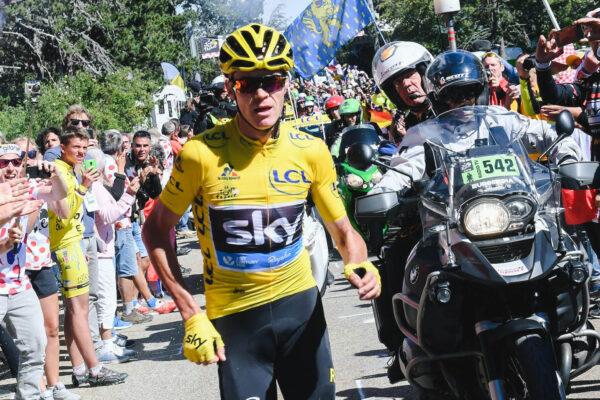 Príbeh legendárneho momentu, keď Chris Froome utekal na Mont Ventoux na Tour de France 2016