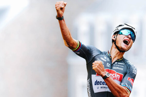 Posledné roky sa na Tour de France trápil. Mathieu van der Poel zmenil prípravu, vyhral a v žltom drese môže byť niekoľko dní