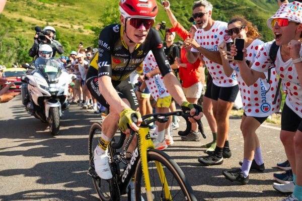 „Tadej ukázal, kto je tu najlepší.“ Jonas Vingegaard stráca v celkovom poradí Tour de France viac ako tri minúty na Pogačara