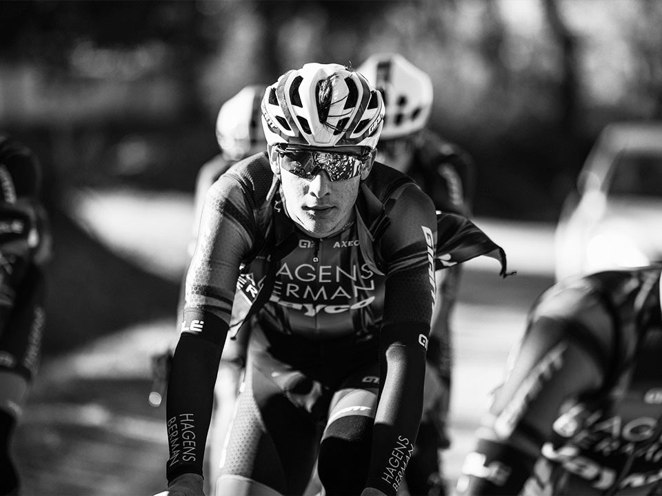 Len 19-ročný taliansky cyklista Samuele Privitera zomrel po páde na pretekoch Giro della Valle d’Aosta