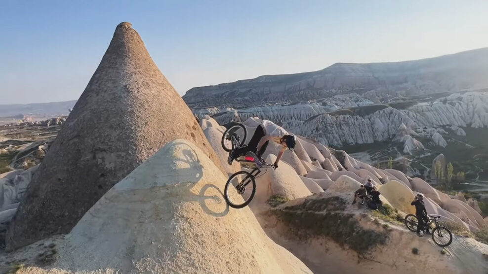 VIDEO ‎| Phil Atwill a Positive Crew na enduro výprave v Turecku