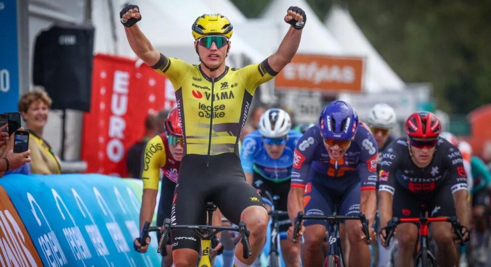 Olav Kooij vyhral druh&uacute; etapu Renewi Tour, Čech Pavel Bittner fini&scaron;oval na druhom mieste