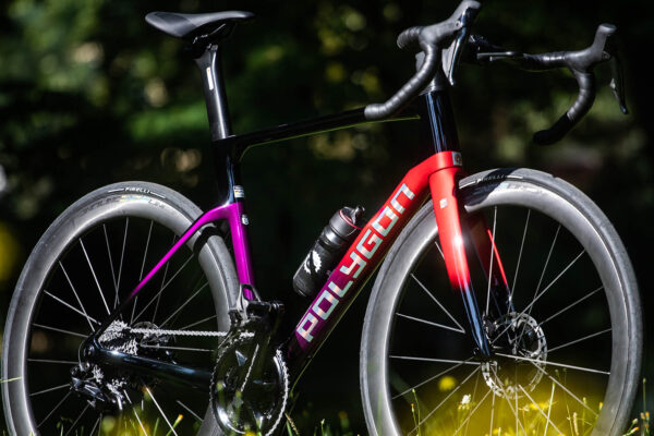 VIDEO ‎| Predstavenie & test cestného bicykla Polygon Helios A9X 2026