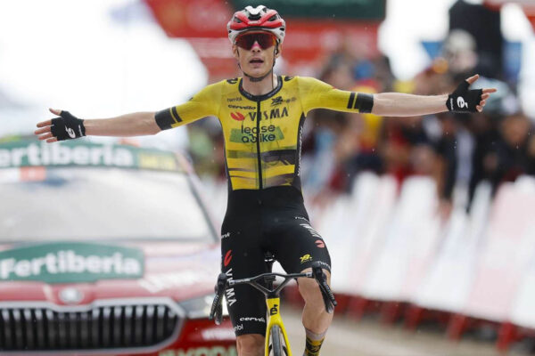Jonas Vingegaard predviedol dominantný výkon v horskom dojazde a vyhral deviatu etapu Vuelta a España