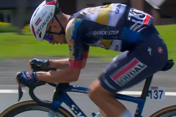 Martin Svrček bol celý deň v úniku, piatu etapu Okolo Poľska vyhral v šprinte Matthew Brennan