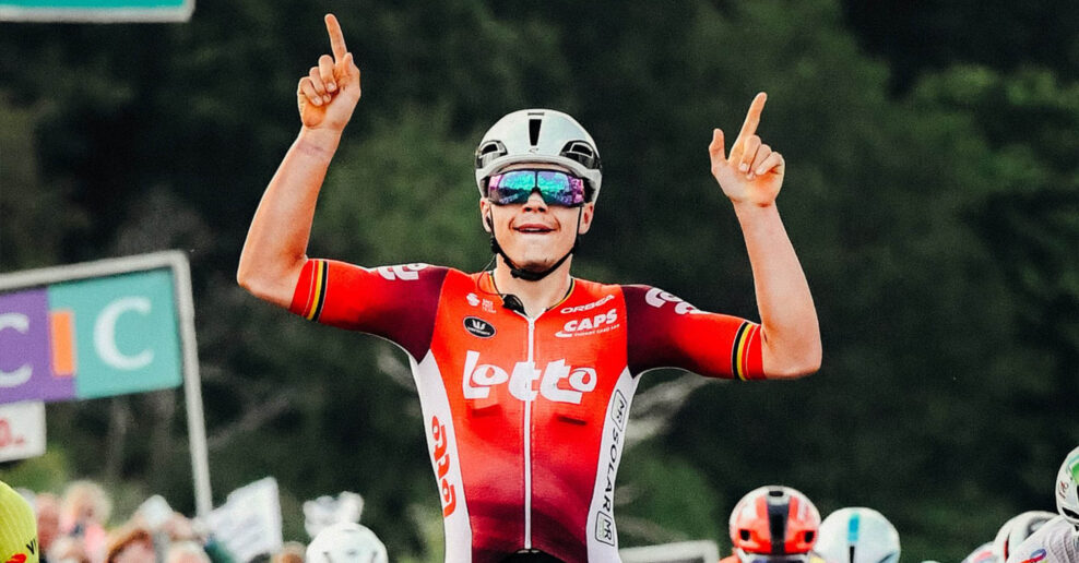 Arnaud De Lie pokračuje vo v&yacute;born&yacute;ch v&yacute;konoch a zv&iacute;ťazil na pretekoch Bretagne Classic