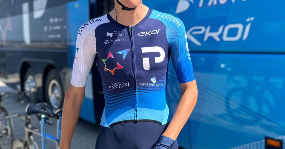 T&iacute;m Israel-Premier Tech odstr&aacute;nil z dresu n&aacute;pis &bdquo;Israel&ldquo; na pretekoch Vuelta a Espa&ntilde;a