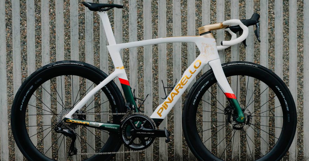 Geraint Thomas dostal pre jeho posledné preteky v kariére bicykel Pinarello Dogma F v špeciálnom dizajne