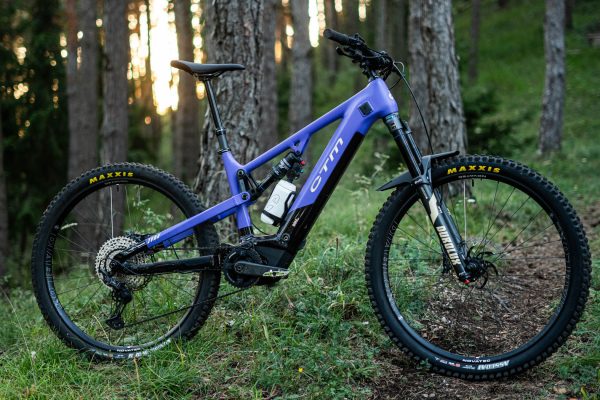 CTM predstavuje limitovanú tímovú edíciu elektrobicykla ZYNK