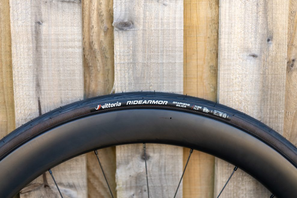 Test: Cestn&eacute; pl&aacute;&scaron;te Vittoria RideArmor TLR