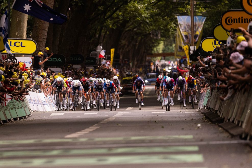 Tour de France 2028 m&ocirc;že &scaron;tartovať v Prahe. Začne už v j&uacute;ni, aby sa neprekr&yacute;vala s olympi&aacute;dou v Los Angeles