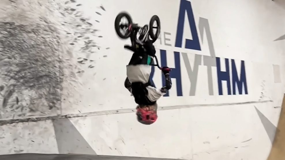 VIDEO | Šesťročný Harley Beckett a jeho rok plný backflipov