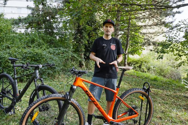  VIDEO ‎| Ako si vybrať medzi karbónom a hliníkom?