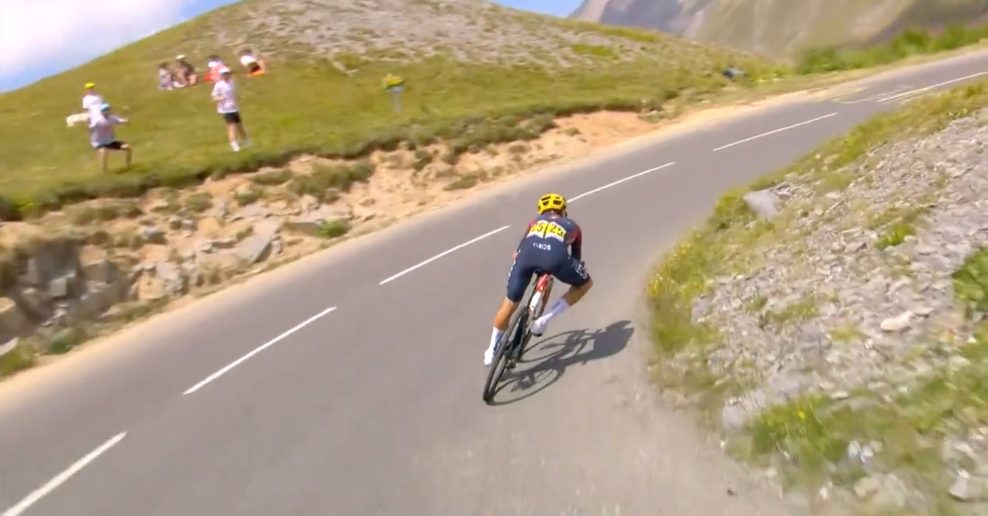  VIDEO &lrm;| Keď bol naposledy cieľ na Alpe d&rsquo;Huez, Tom Pidcock vyhral z &uacute;niku po &scaron;ialenom zjazde