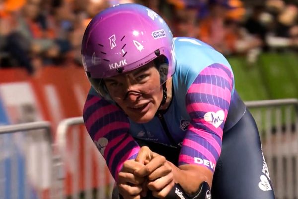 Ethan Hayter vyhral úvodný prológ pretekov Okolo Holandska, Lukáš Kubiš skončil na 20. mieste