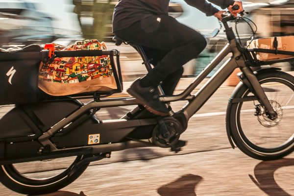 Elektrické cargo bicykle by mohli zmeniť pohľad verejnosti na cyklistiku a presvedčiť aj jej skeptikov, tvrdí nová štúdia