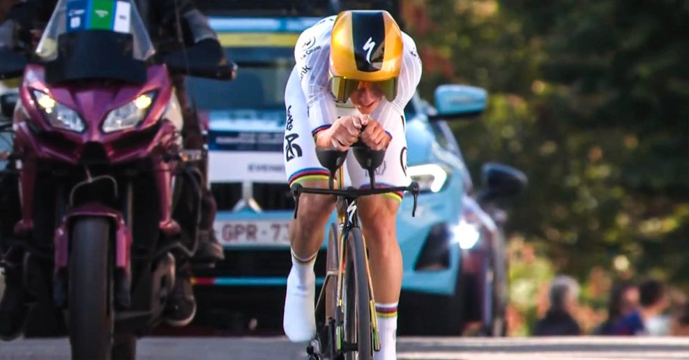 Remco Evenepoel pridal k titulom svetového a olympijského šampióna aj ďalší titul majstra Európy v časovke