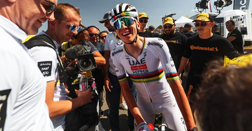 Tadej Pogačar je najlep&scaron;ie platen&yacute;m cyklistom na svete. Koľko peňaz&iacute; zarobil v roku 2025?