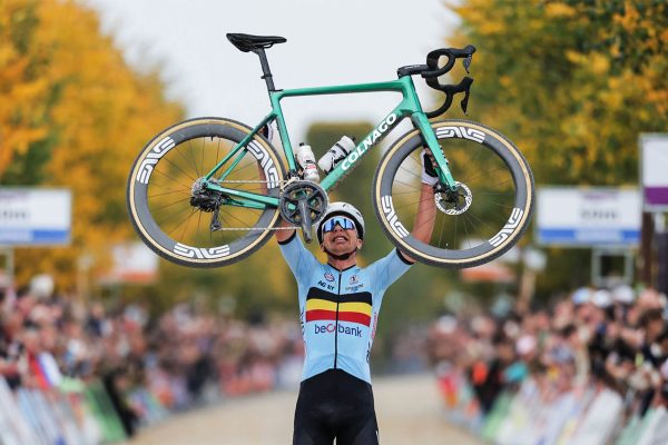 Florian Vermeersch sa stal gravelovým majstrom sveta po 19-kilometrovom sóle