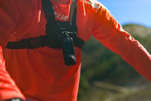 Najnovšia 360 kamera od Insta360 ponúka výkon najvyššej triedy a pritom váži aj stojí výrazne menej