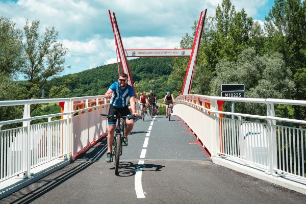 Trenčiansky kraj na biku – Do cyklistickej skladačky chýba už len pár kúskov