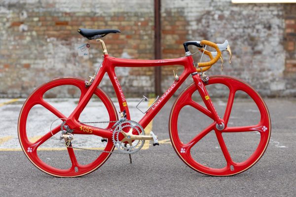Toto Colnago C35 je jedným z najvzácnejších bicyklov na svete. Vzniklo v spolupráci s Ferrari a vyrobili iba dva kusy