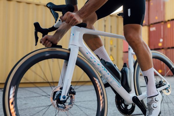 Wilier predstavil vynovený pretekársky aero bicykel Filante s o 13,6 % lepšou aerodynamikou